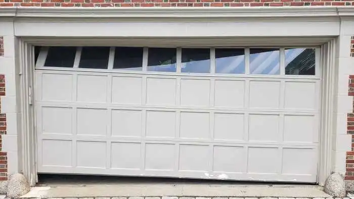 5 Signs It's Time for Garage Door Opener Repair
